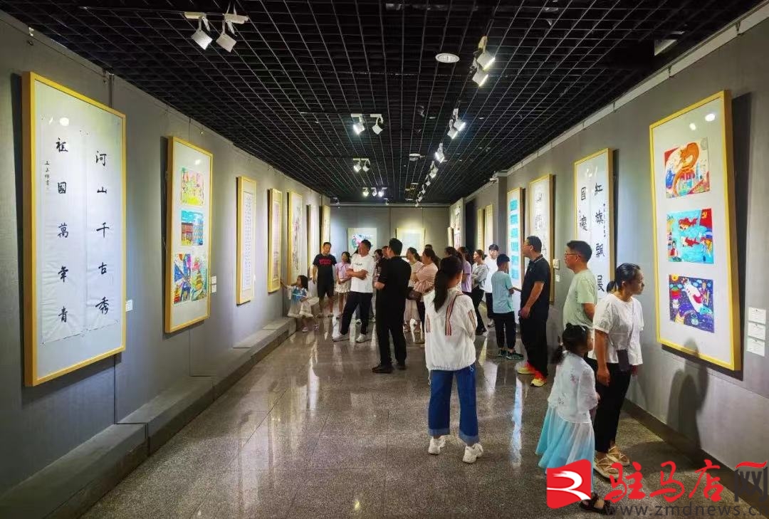 妙笔童心致敬祖国我市举办庆“六一”少儿美术书法作品展(图2)